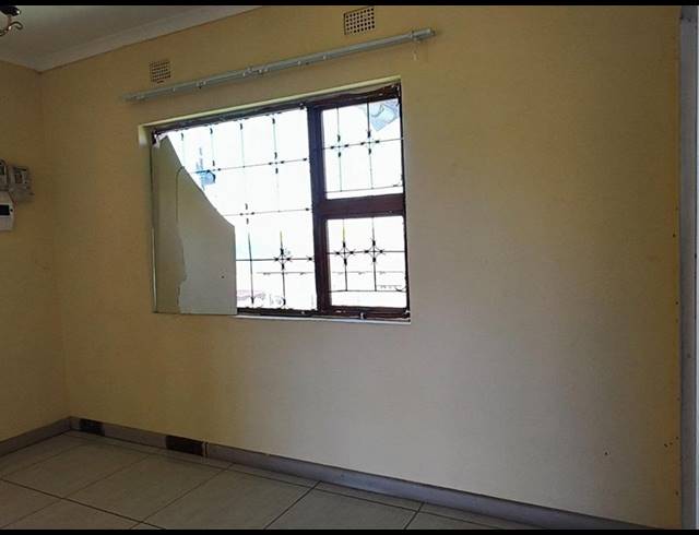 3 BEDROOM PROPERTY TO RENT IN IKWEZI